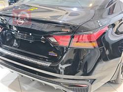 نيسان ألتيما